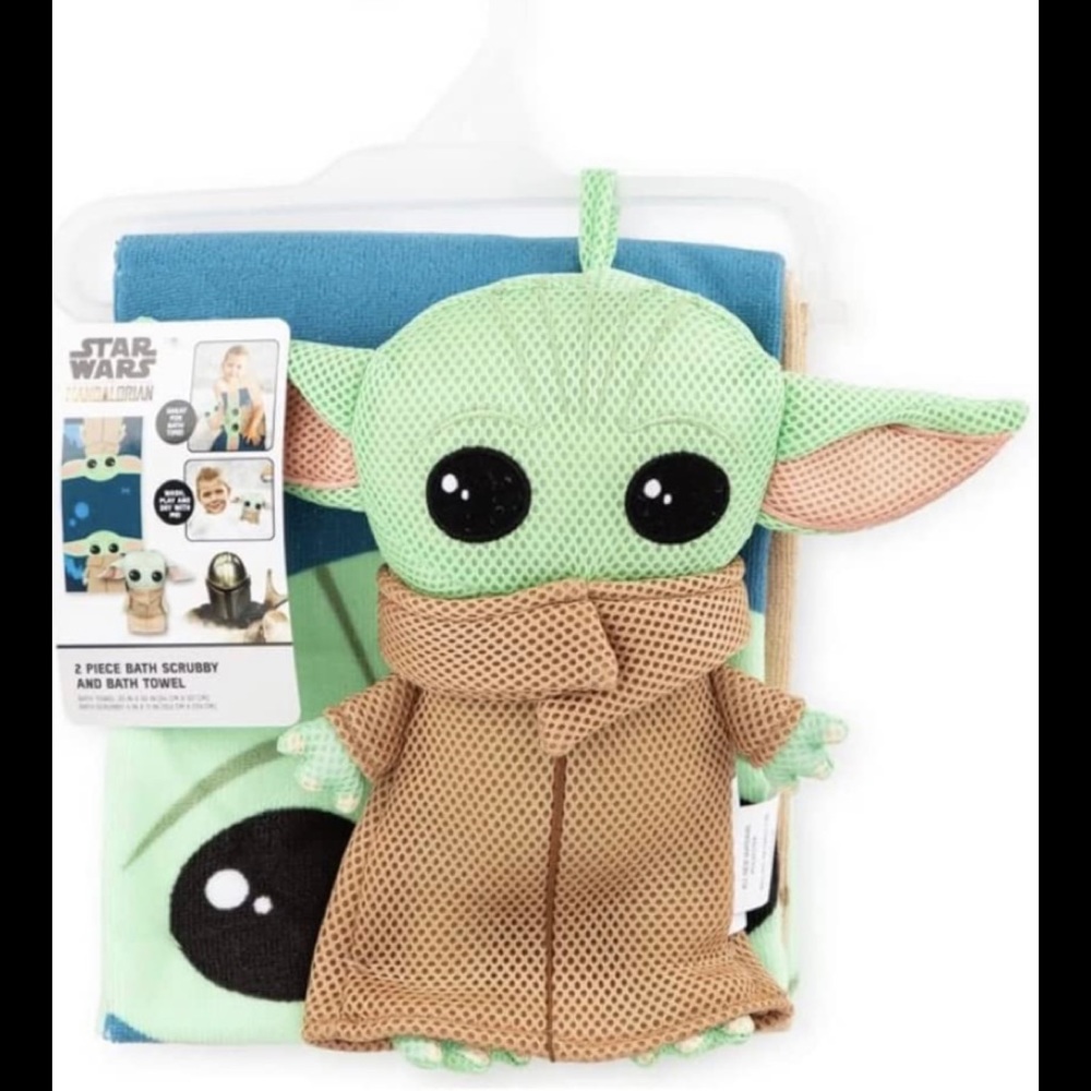 Star Wars Mandalorian 2 Piece Bath Scrubby and Bath Towel, 24inch x 50inch